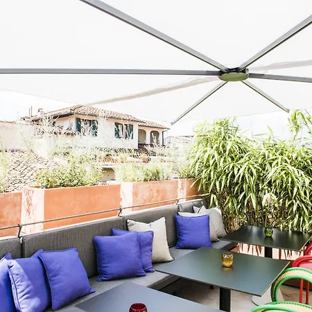 Milu Hotel