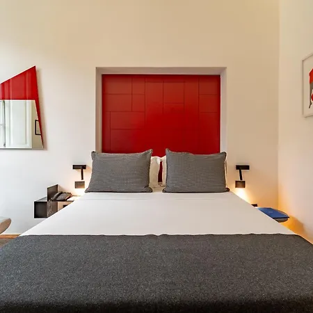 Milu Hotel 4*